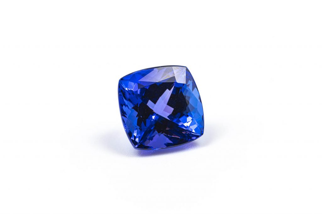 Tansanit 4.931 Ct. - Behandlung: Nicht nachweisbar | The Natural Gem
